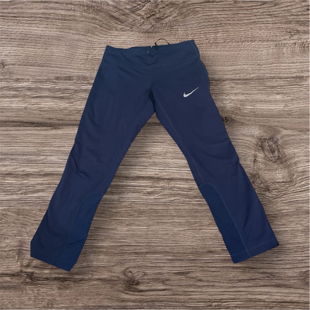Nike Women’s Navy Leggings
